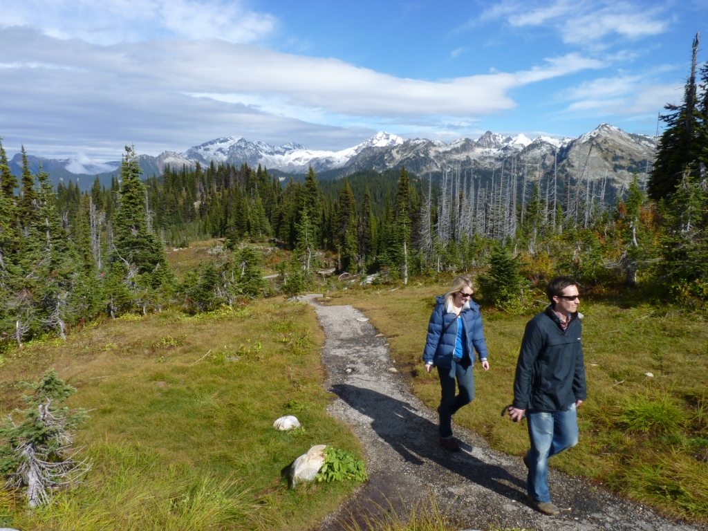 De mooie vergezichten over de besneeuwde bergtoppen van Mt Revelstoke NP, maken woorden overbodig.