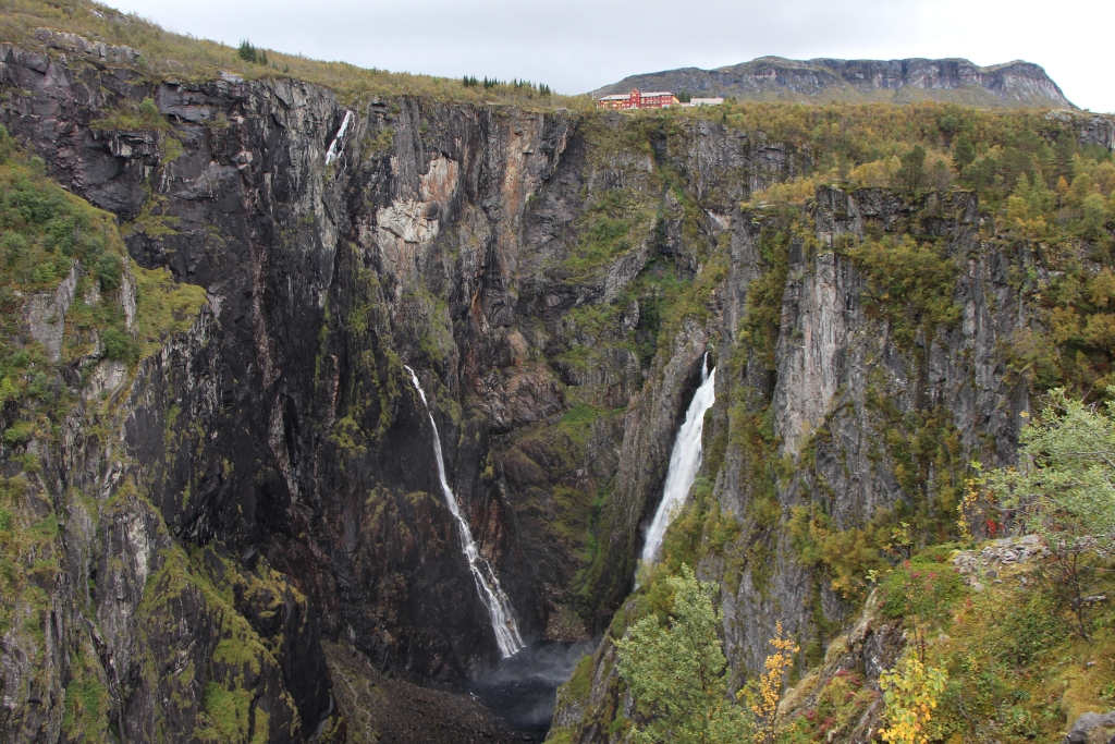 Zuid-Noorwegen - Vøringfossen, 145 meter donderend geweld