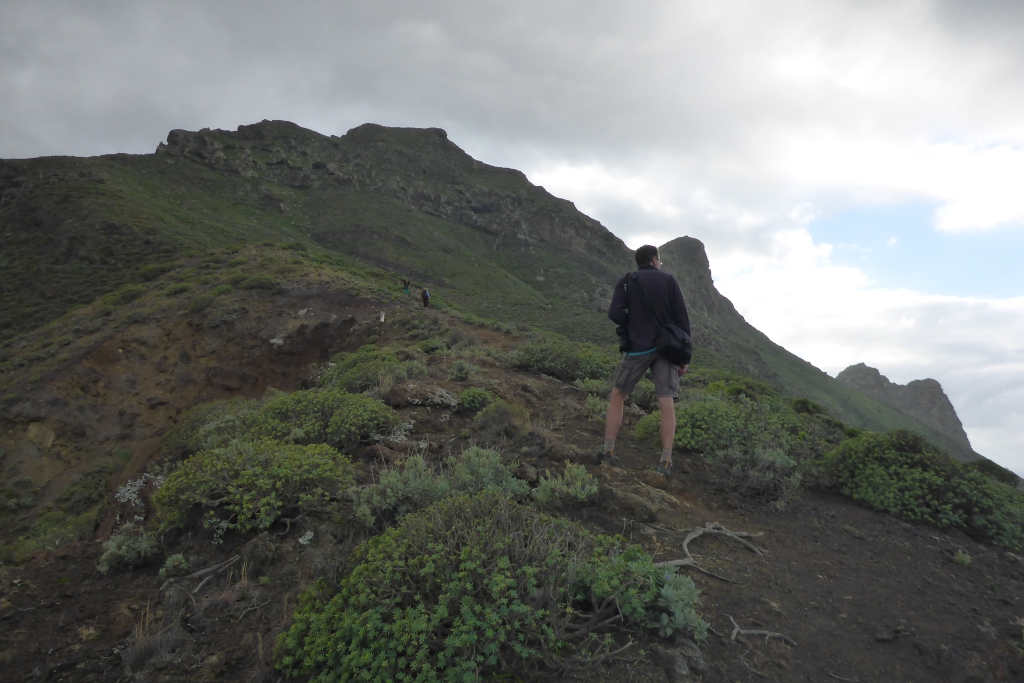 Nog maar het begin van het steile bergpad over de Montaña Fajada